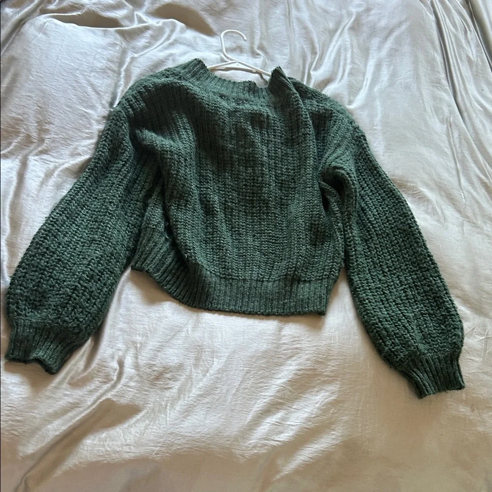 Cotton Candy Dark Green Cable V-Neck Sweater - Picture 4 of 4